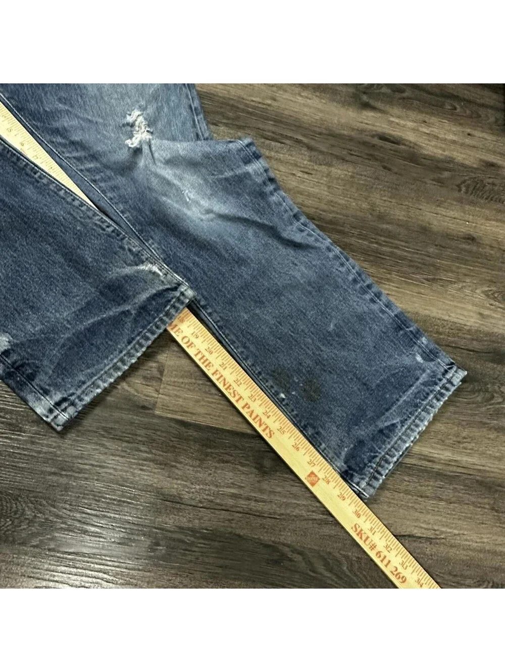Vintage Levi’s distressed 517 bootcut denim jeans workwear 32x30